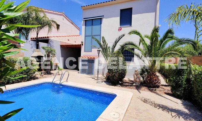 Peñíscola Chalet De Esquí | Villa con piscina privada, 3 dormitorios , 2 cuartos de baños