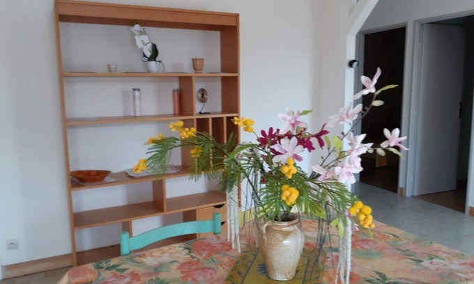 Allegre Les Fumades Casa | Villa with private pool
