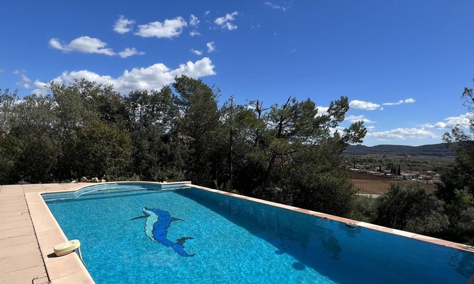 Montfort-sur-Argens Villa | CHALET CON DESBORDAMIENTO EN PISCINA.