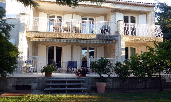 La Ciotat Apartamento | Villa with garden and private pool, very quiet, 5 minutes from the beach