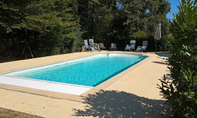 Vasles Villa | Villa con jardín cerca del hermoso campo de golf