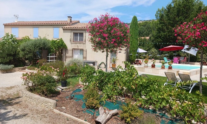 Merindol Villa | Villa "Lubéron nous" con piscina climatizada y segura al pie del Lubéron