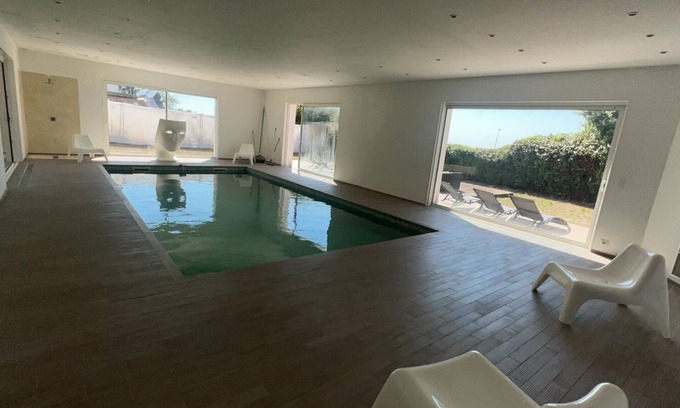 La Gaude Villa | Costa Azul, Francia villa en una exuberante vegetación
