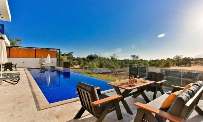 Uzumlu Apartamento | Villa with Jacuzzi, Hammam, Sauna and Pool in Kas