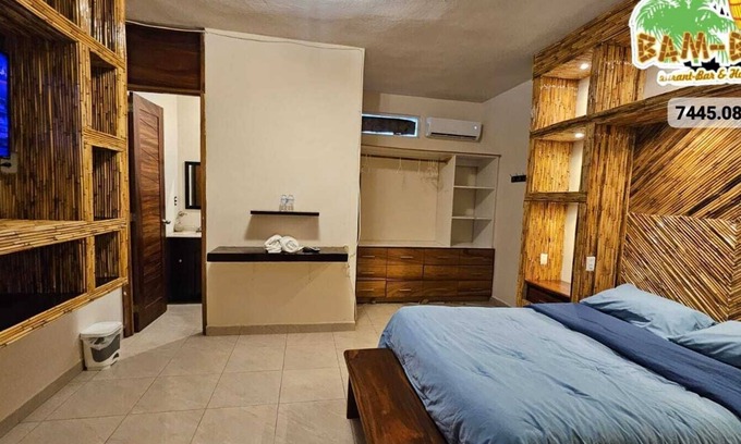 Área del bulevar Barra Vieja Villa | Villa with beach access in Acapulco Diamante. It has all the comforts