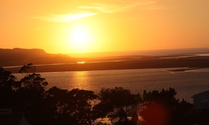 Caldas da Rainha Villa | Villa Con Vistas Panorámicas Sobre La Laguna De Obidos Al Océano Atlántico