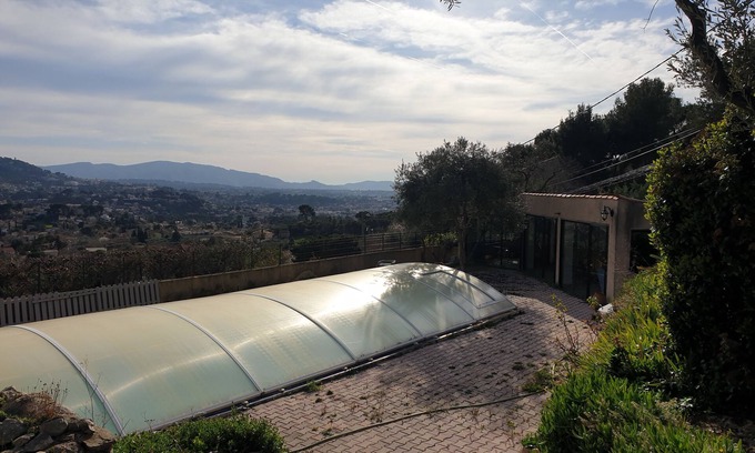 Allauch Casa | Villa con piscina y jardin