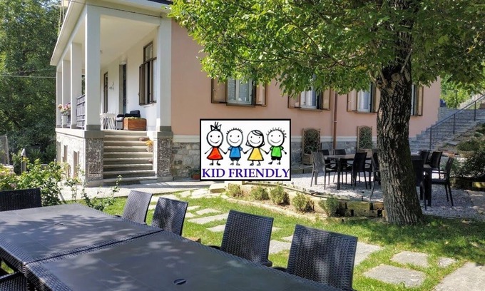 Barni Villa | VILLA CON PISCINA Y JARDIN CERCA DE BELLAGIO.