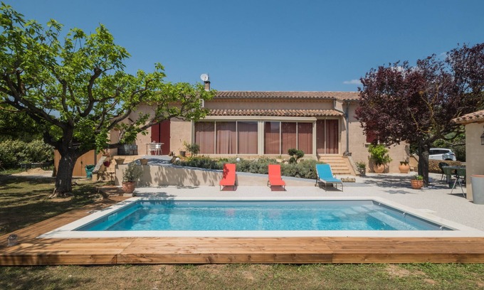 Maubec Casa | Villa with pool at the foot of the Luberon