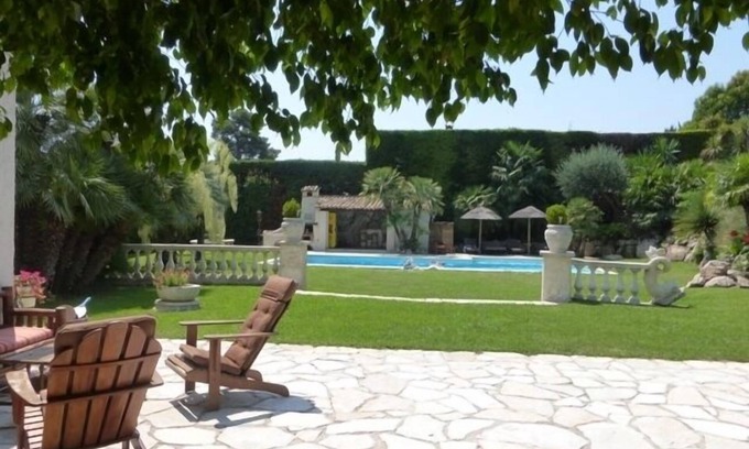 Antibes Villa | VILLA CON PISCINA, JARDIN JUAN LES PINS