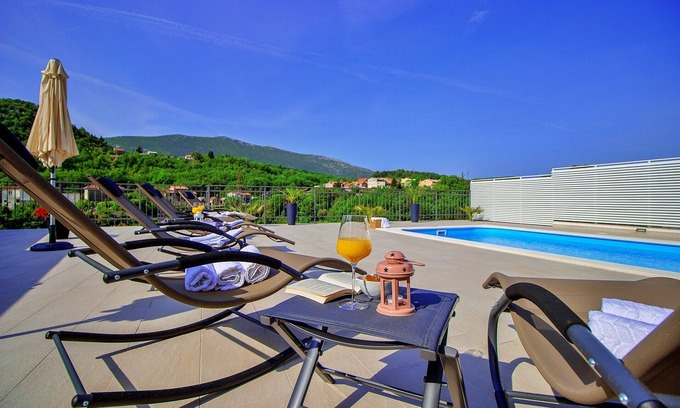 Zvecanje Casa | Villa con piscina, ideal para 6 personas