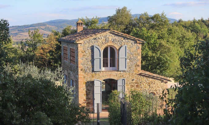 San Macario In Monte Villa | Villa with private pool in central Tuscany