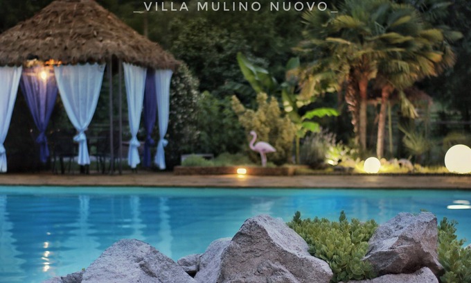 Lonate Pozzolo Villa | Villa Mulino Nuovo con piscina privada y parque