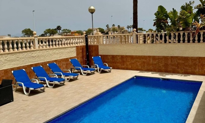 Puerto Marino Villa | Villa con piscina privada y gran sótano