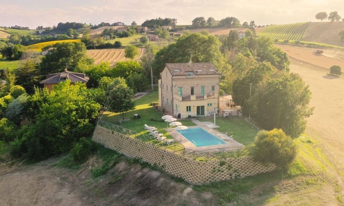 Montedinove Casa | Villa with private pool and incredible view