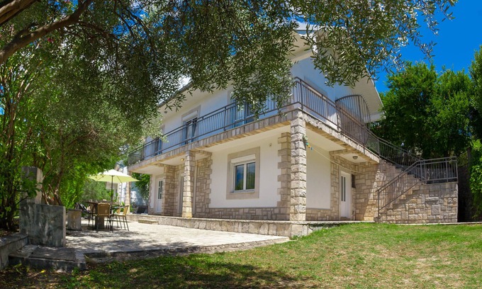 Podi Villa | Villa con piscina privada y vistas al mar