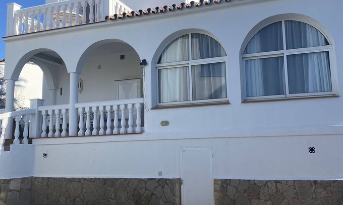 Urbanizacion Marbessa Villa | Villa con piscina privada, segunda línea de playa