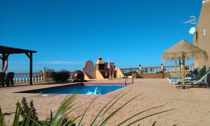 Itrabo Casa | VILLA CON VISTAS AL MAR Y A LA MONTAÑA, PLAYA MÁS CERCANA A 6KM