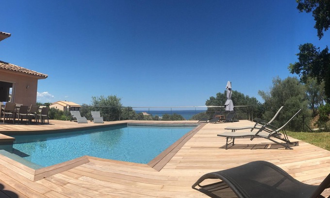 Solenzara Villa | Villa con vistas al mar, espaciosa, tranquila, piscina privada climatizada