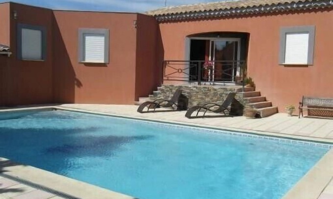 Les Angles Villa | Villa con piscina, cerca de Aviñón, para 6 personas, vacaciones familiares ideales