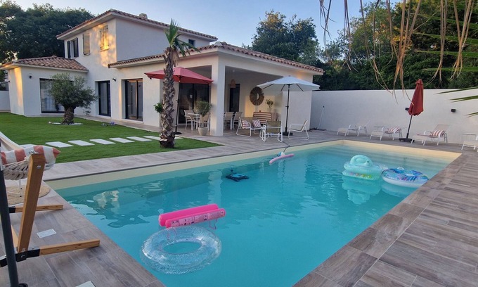 Ventabren Casa | Villa with swimming pool and boule court