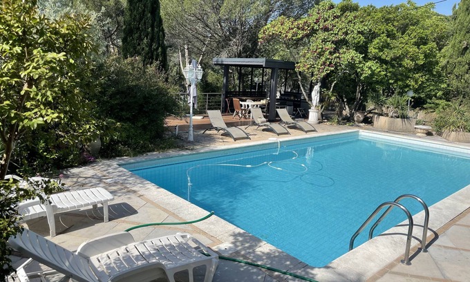 Les 3 Ponts Villa | Villa with swimming pool on the outskirts of Nîmes, 10 minutes from the Arena