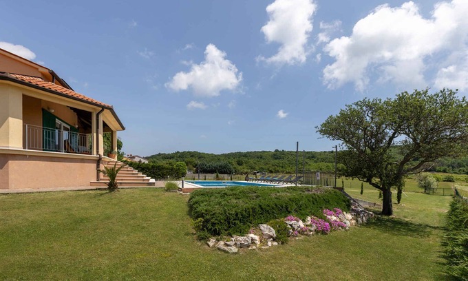 Salakovci Villa | Casa vacacional con piscina en zona tranquila