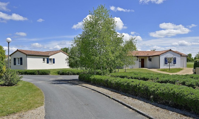 Vasles Villa | Villa con wi-fi, en un entorno natural