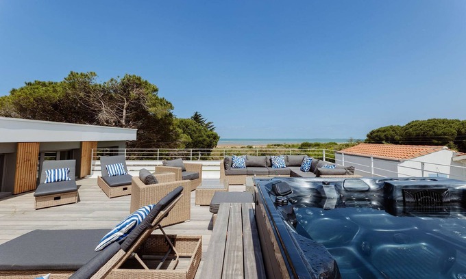 Saint-Georges-d'Oleron Casa | Villa XO 17 5* Ile d'Oléron 15 pers Jacuzzi 50m beach, sea view, marsh view