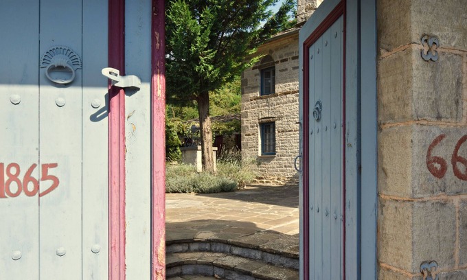 Papigo Casa | VILLA ZAGORI / LA CASA AZUL
