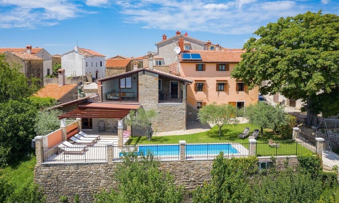 Zamask Casa | Villa Zamask with Private Pool and Whirlpool