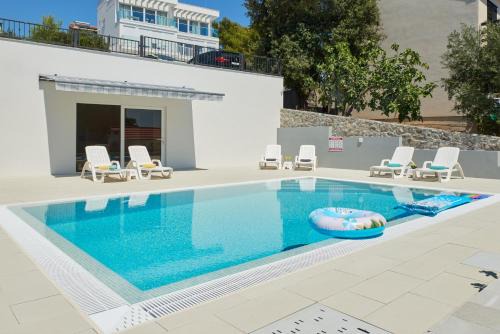 Businci Apartamento | Villa Zen Trogir - Apartment Trogir Heated pool, EV Type 2