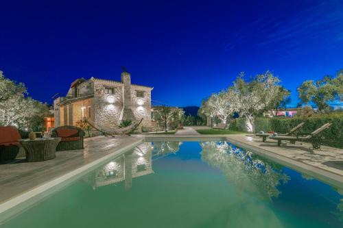 Neromilos Villa | Villa Zeza