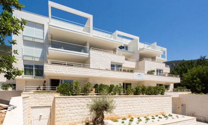 Komiza Apartamento | Villa Zoe Suites