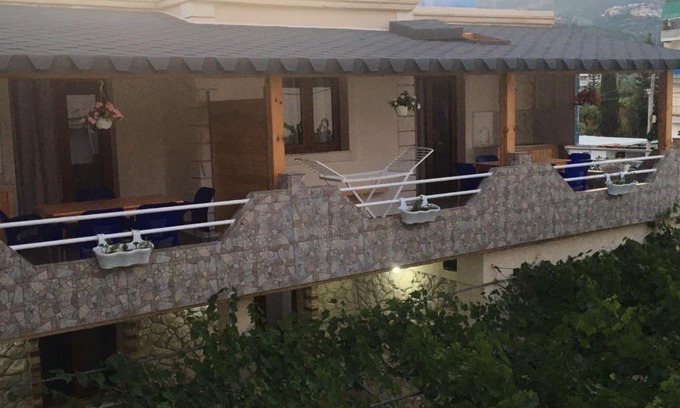 Himare Apartamento | Villa Zoto