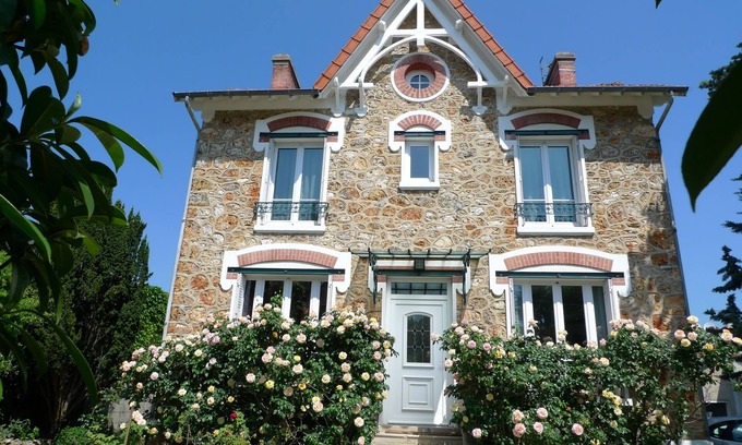 Villebon-sur-Yvette Cama Y Desayuno | VillaBona