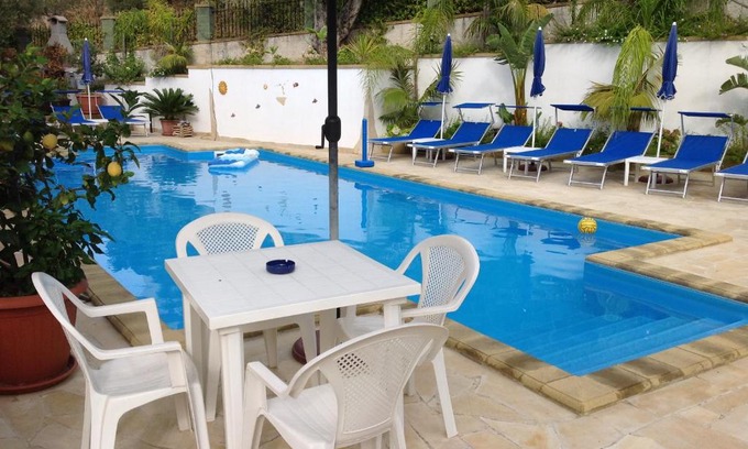 Gioiosa Marea Apartamento | Villafiorita