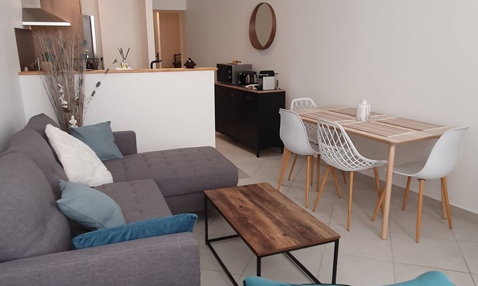 Aubignan Apartamento | Village apartment