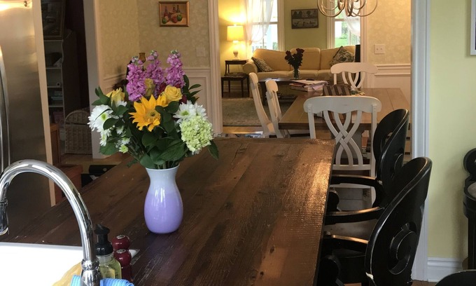 Cazenovia Casa | Village Colonial Cazenovia 1 Block from Lake & Town