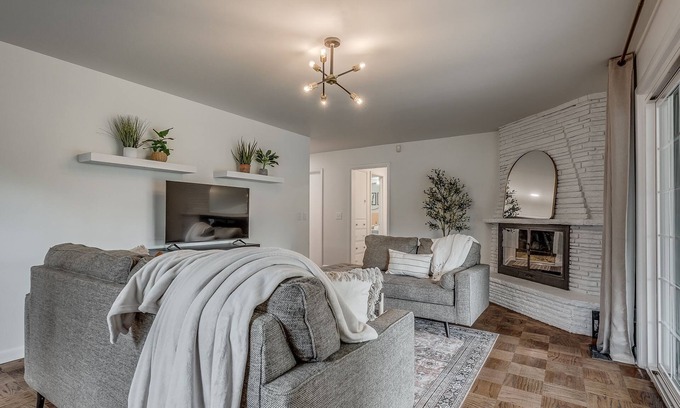 Central Oklahoma City Casa | Village Cozy, Modern ranch with huge shower and covered patio!