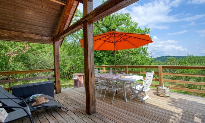 Orliaguet Chalet De Esquí | Casas rurales piscina cubierta y climatizada mini 30 ° durante todo el año en Dordogne Périgord