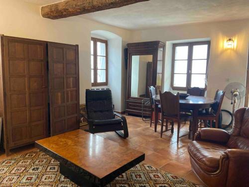 San-Nicolao Casa | Village