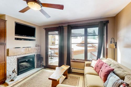 Copper Mountain Hotel | Village Hideaway
