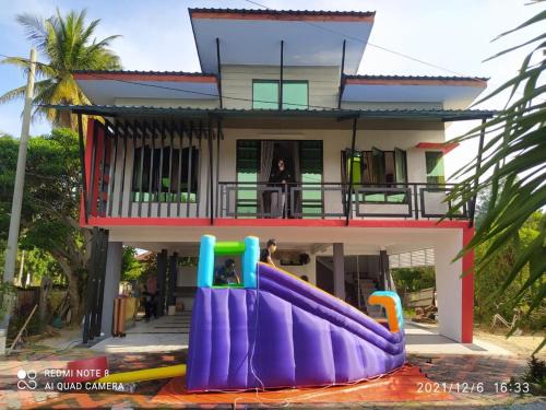 Kampung Lampu Casa | Village Homestay Kuala Besut near Perhentian Island Jetty