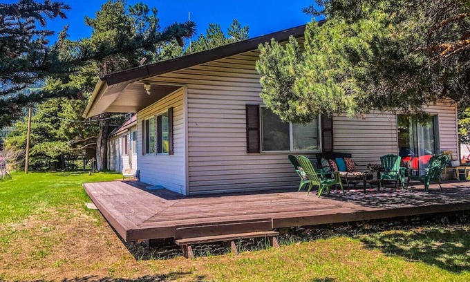 Palisades Casa | Village House at Valley Village