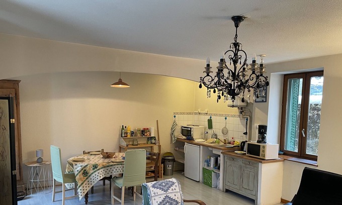 Saint-Lupicin Casa | Village house with garden