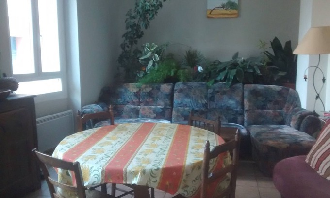Rivesaltes Casa | Casa de pueblo en 3 plantas, luminosa y en el corazón del centro histórico.