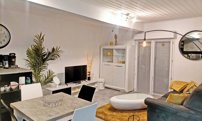 Gerzat Casa | Village house with terrace