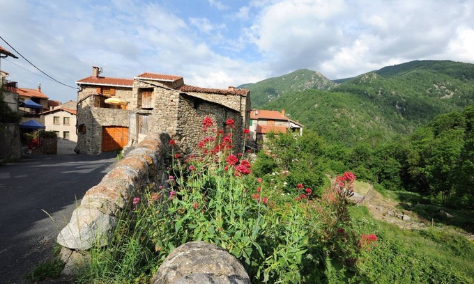 Py Casa | Village house with terrace and charm classified 3 stars in PY