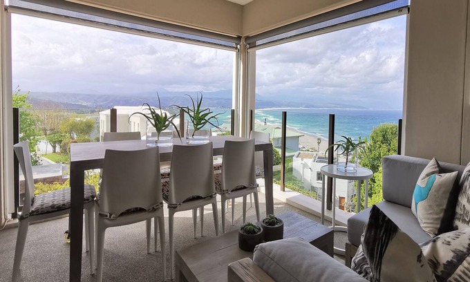 Plettenberg Bay Apartamento | Village Square 10